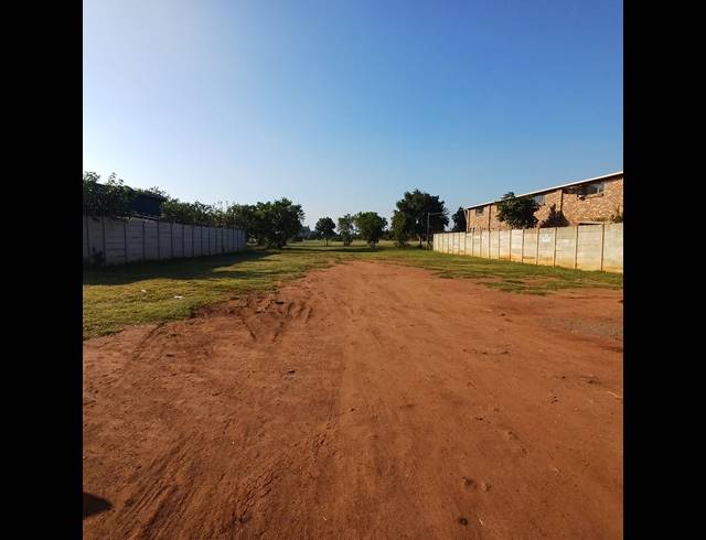 815M² VACANT LAND FOR SALE IN HENLEY ON KLIP